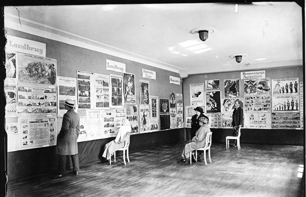 Motiv: Den russiske udstilling i Politikens foredragssal i 1923